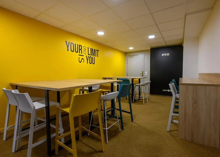 Ξενοδοχείο με διαμερίσματα Nemea Campus 3*